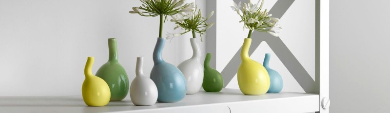 Керамические вазы с узким горлышком